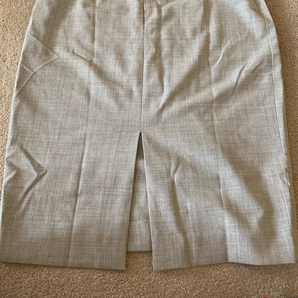 Victorias Secret business skirt - Picture 2 of 2